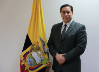 Johnn Peralta Castillo es posesionado como Viceministro de Electricidad y Energía Renovable