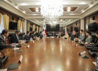Arabia Saudita y Panamá buscan cerrar acuerdos de inversión