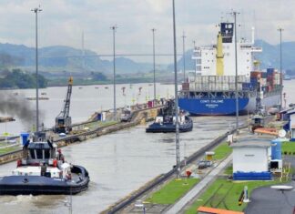 Canal de Panamá reduce el límite máximo de calado de buques