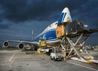 Cielos a dos velocidades: la logística aérea global despega mientras América Latina se rezaga