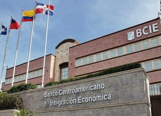 Guatemala y Costa Rica buscan presidir el BCIE