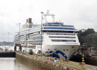 Canal de Panamá registrará más de 210 tránsitos por temporada de cruceros