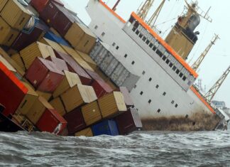 Impacto ambiental por contenedores perdidos en mares