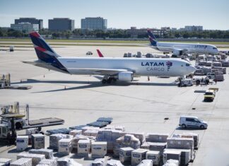 Grupo Latam renueva su flota carguera