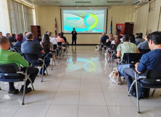 Costa Rica busca estrategias para atraer nuevas inversiones