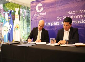 AGEXPORT y MOSCAMED firman acuerdo para mejorar sanidad vegetal y fortalecer la apicultura