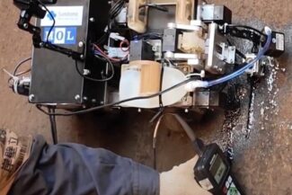 ¿Cómo es el robot de mantenimiento presentado por MOL?