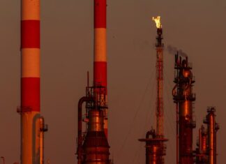 Advertencia global: la AIE ve riesgos críticos para la economía mundial