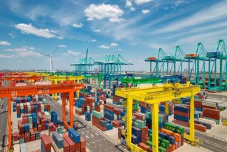 Estados Unidos castigaría con aranceles a socios de Irán