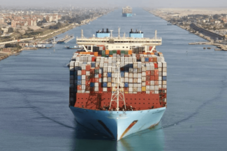 Tránsito por el Canal de Suez será más caro desde mediados de julio