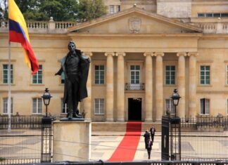 Colombia cerrará 14 embajadas desde agosto, incluye países centroamericanos