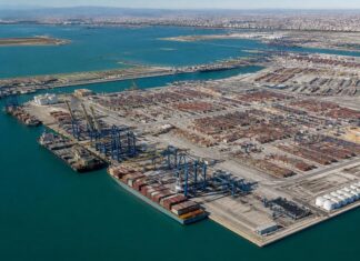 Importaciones impulsan a Valenciaport con un sólido avance hasta junio