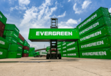 Evergreen supera los 2 millones de TEU y queda más cerca de ONE en el ranking naviero global