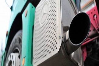 Reducir las emisiones de los camiones pone a prueba a la industria del transporte