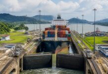 Tránsitos de buques de alto calado crecen 6,12% por el Canal de Panamá